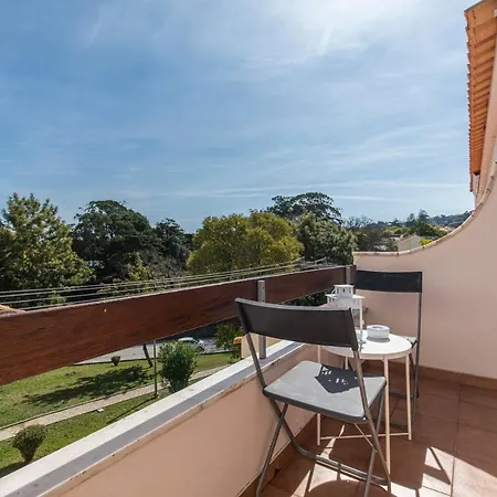 Lovelystay - Mountain View