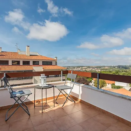 아파트 Lovelystay - Mountain View 신트라