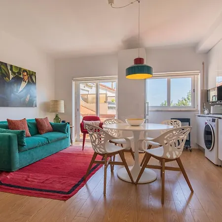 아파트 Lovelystay - Mountain View 신트라