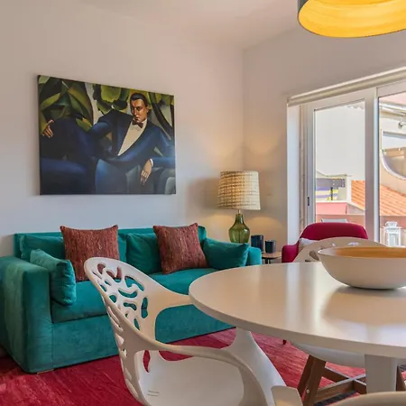 Lovelystay - Mountain View 신트라